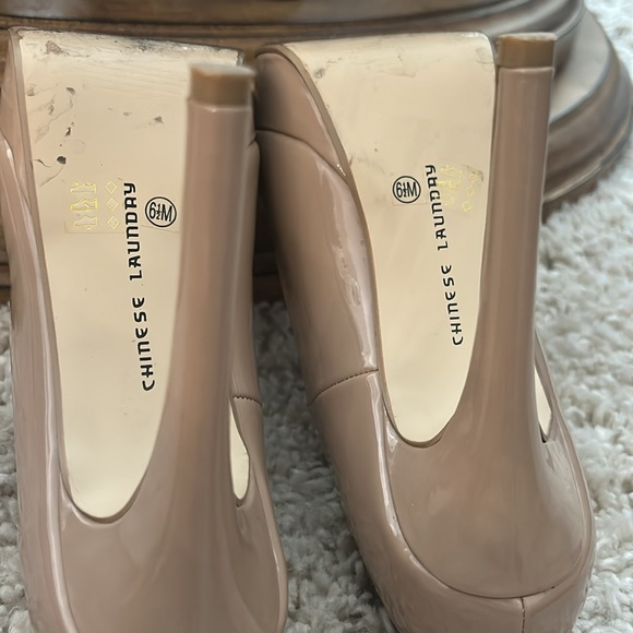 EUC Chinese Laundry Platform Pumps. - Picture 4 of 5
